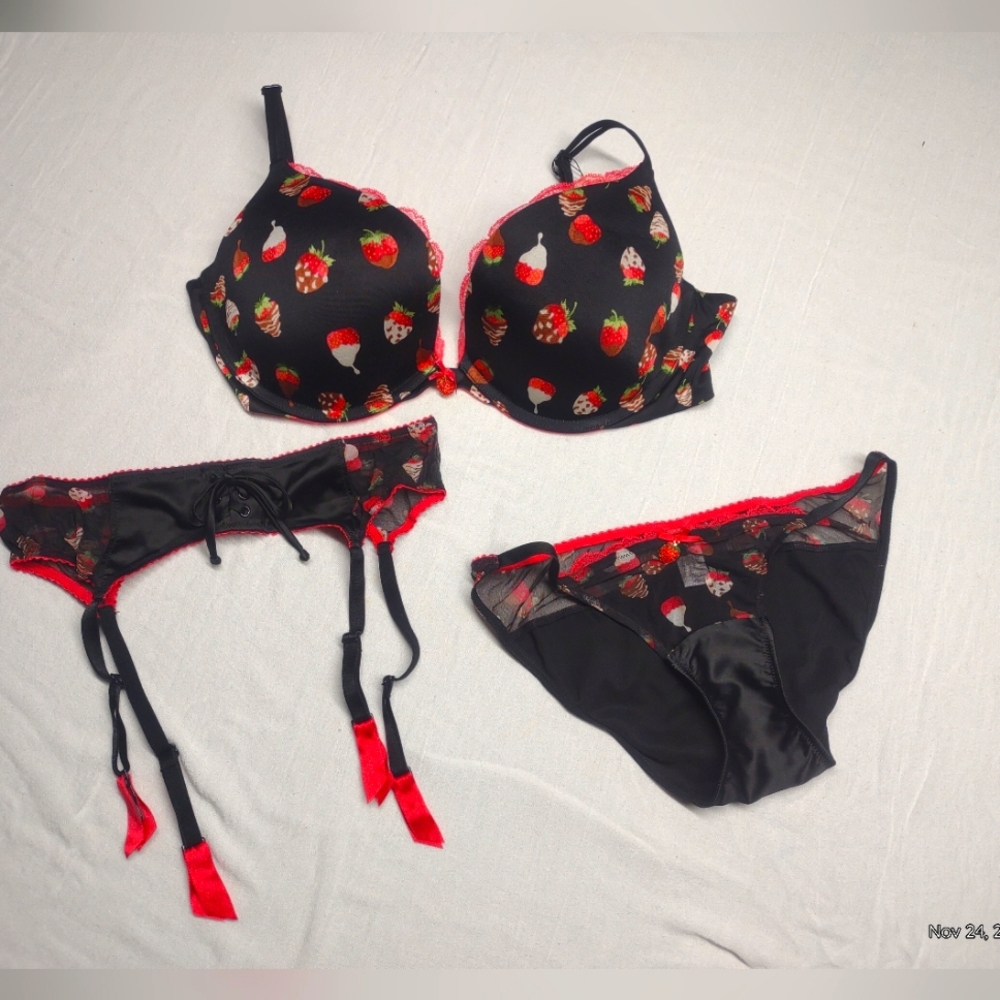 VS 3 piece set. Cupcake themed bra, panty, garter belt. Red accents.